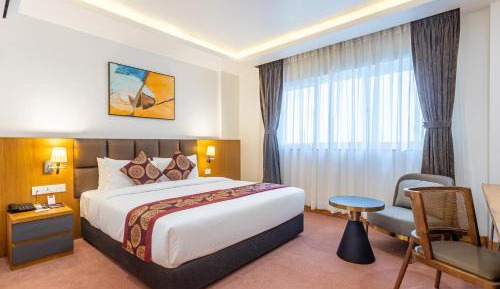 Deluxe King Room