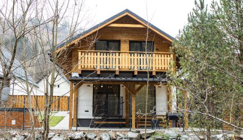 Three-Bedroom Holiday Home 
