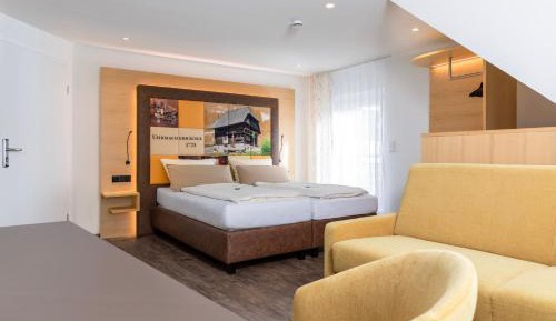 Deluxe Double Room with Sofa Bed and Balcony