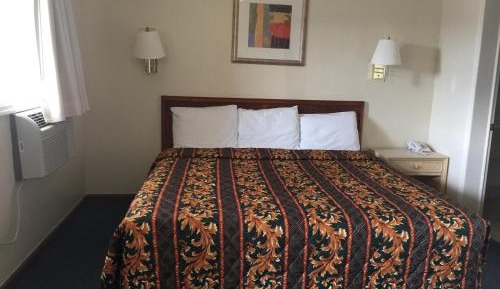 King Room - Non-Smoking