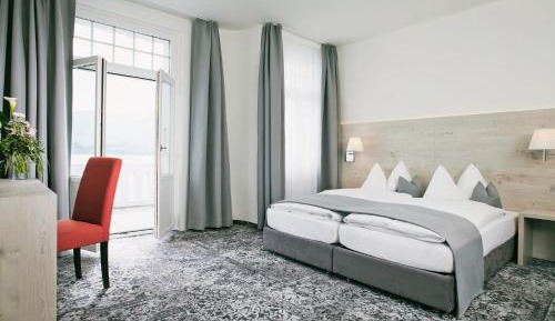 King Room with Lake View