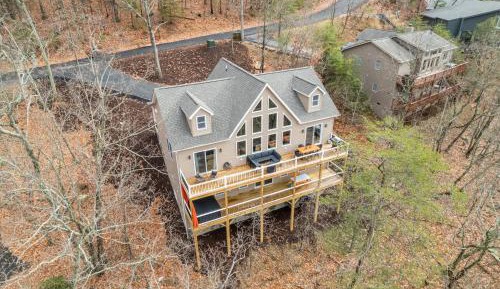 Six-Bedroom House