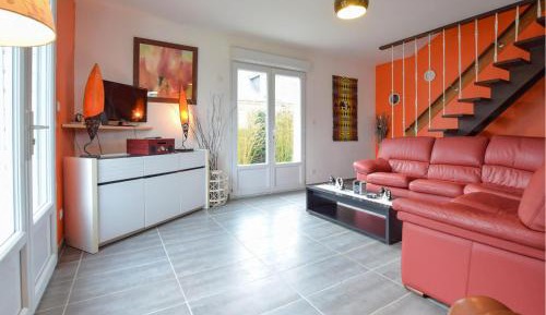 Four-Bedroom Holiday Home
