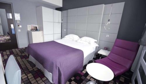 Standard Queen Room