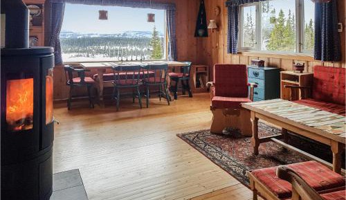 Three-Bedroom Holiday Home 