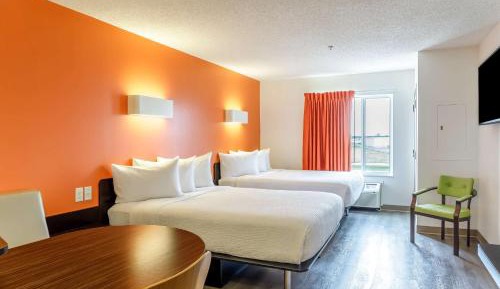 Deluxe Queen Room with Two Queen Beds - Non-Smoking