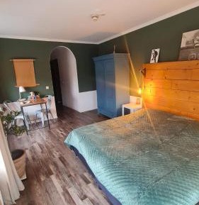 Twin Room with Private Bathroom