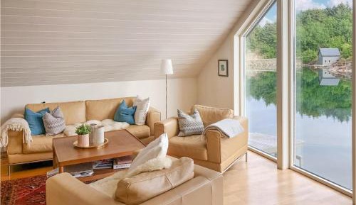 Four-Bedroom Holiday Home