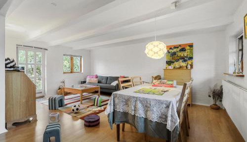 Three-Bedroom Holiday Home 