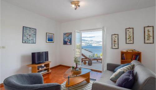 Five-Bedroom Holiday Home