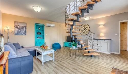 Four-Bedroom Holiday Home
