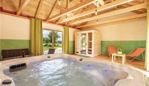 Three-Bedroom Holiday Home 