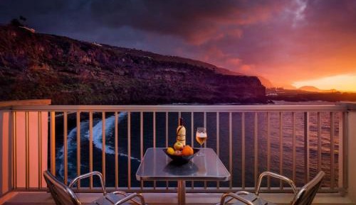 Superior One-Bedroom Apartment with Balcony