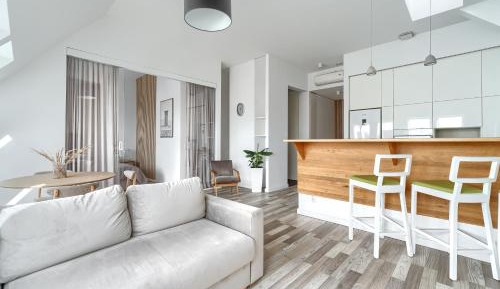 One-Bedroom Apartment with Balcony