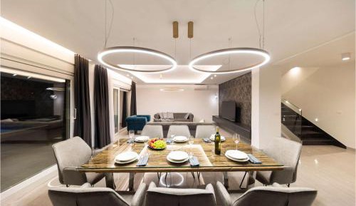 Four-Bedroom Holiday Home