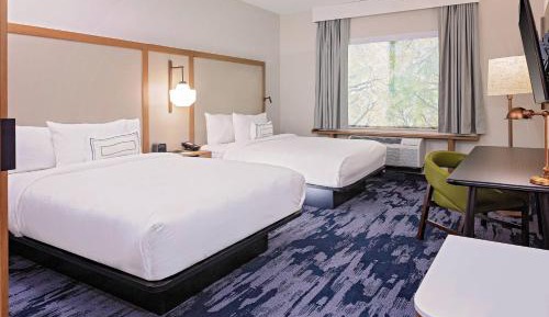 Queen Room with Two Queen Beds and Roll-in Shower - Mobility and Hearing Accessible