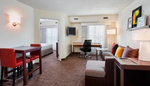 One-Bedroom Suite