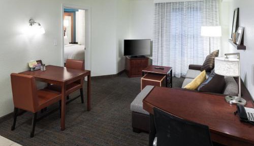 One-Bedroom Queen Suite with Sofa Bed