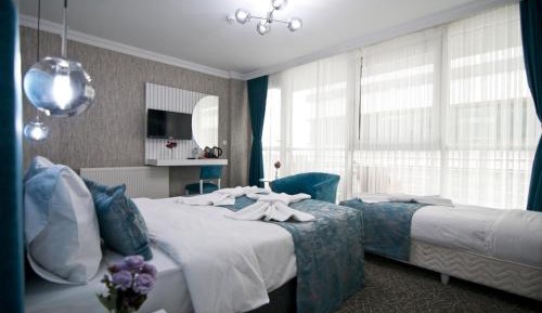 Twin Room with Balcony