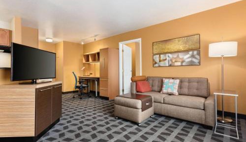 1 Bedroom Suite, 1 Queen, Sofa bed