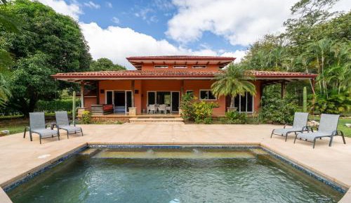 Three-Bedroom Holiday home 1