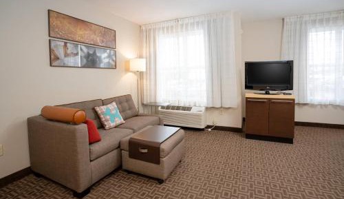 King Studio with Sofa Bed