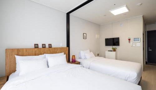 Family Twin Room