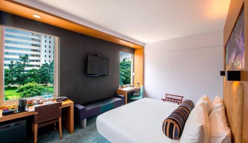 Aloft Room, 1 King, City view