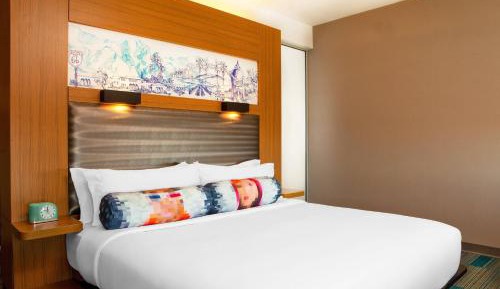 Aloft, Guest room, 1 King