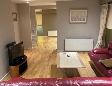 Four-Bedroom Deluxe Apartment