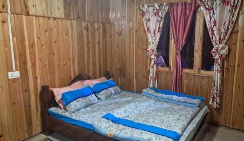 Double Room with Mountain View