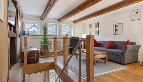 Superior One-Bedroom Apartment