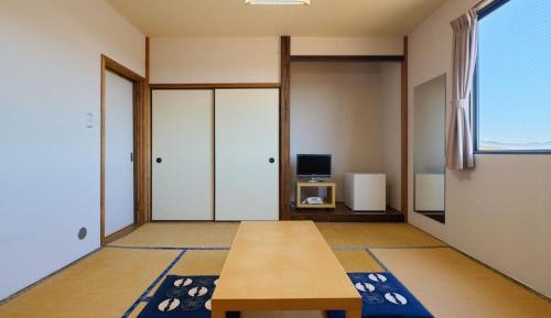Japanese-Style Room
