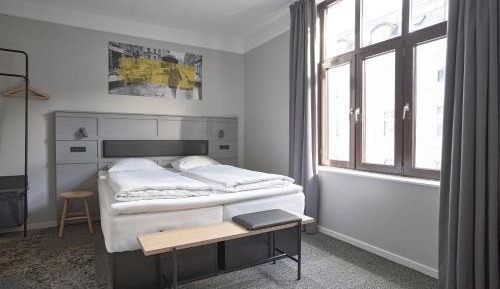 Standard Double Room with King Bed