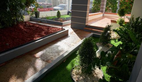 Villa with Garden View
