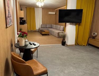 King Studio with Sofa Bed
