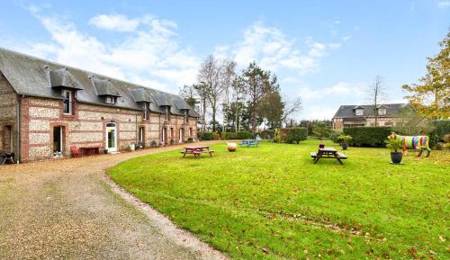 Four-Bedroom Holiday Home