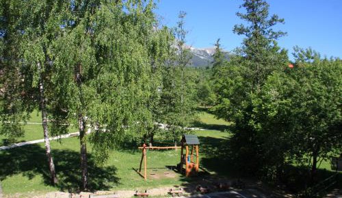 Apartment with Peak View