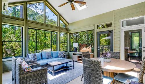 Three-Bedroom Holiday Home 