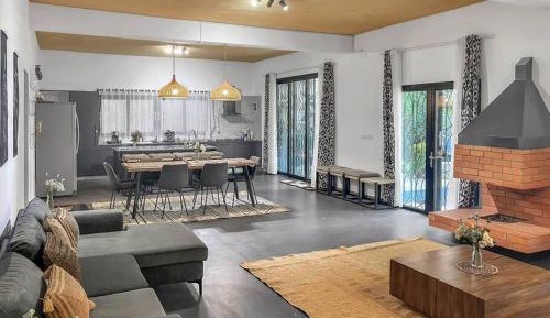 One-Bedroom Villa