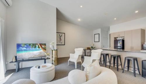 Three-Bedroom Townhouse