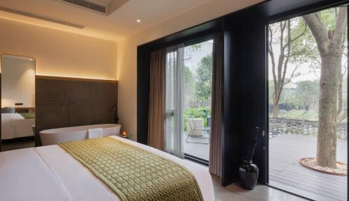 Double Room with Patio