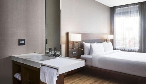 King Room with Pool View