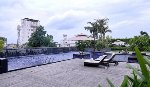Deluxe Pool View Room - 1 Dbl Bed