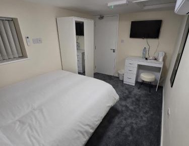 Large Double Room