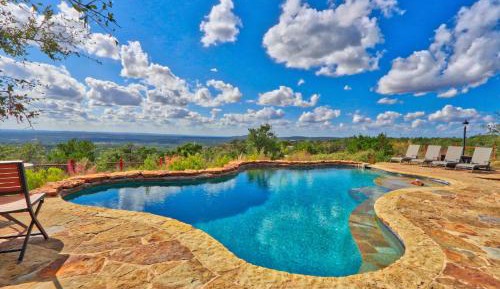 Four-Bedroom Holiday Home