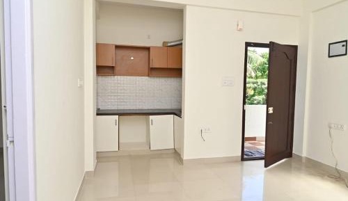 One-Bedroom Apartment with Balcony