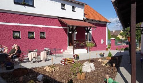 Single Room with Shared Shower and Toilet
