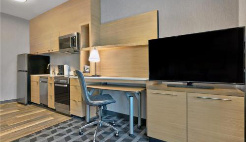 One-Bedroom King Suite with Sofa Bed - Hearing Accessible