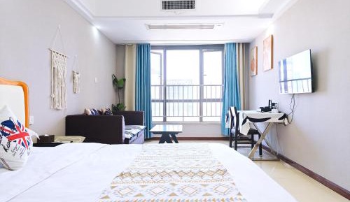 King-size Bed Room with River View